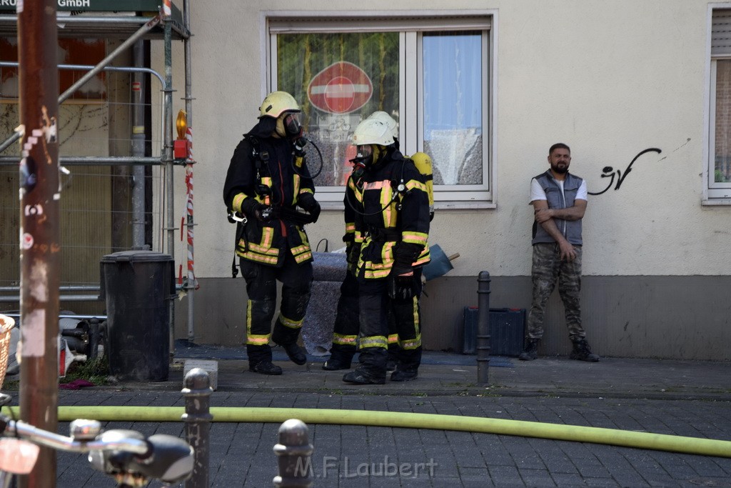 Explo Feuer 2 Koeln Kalk Hoefestr P073.JPG - Miklos Laubert